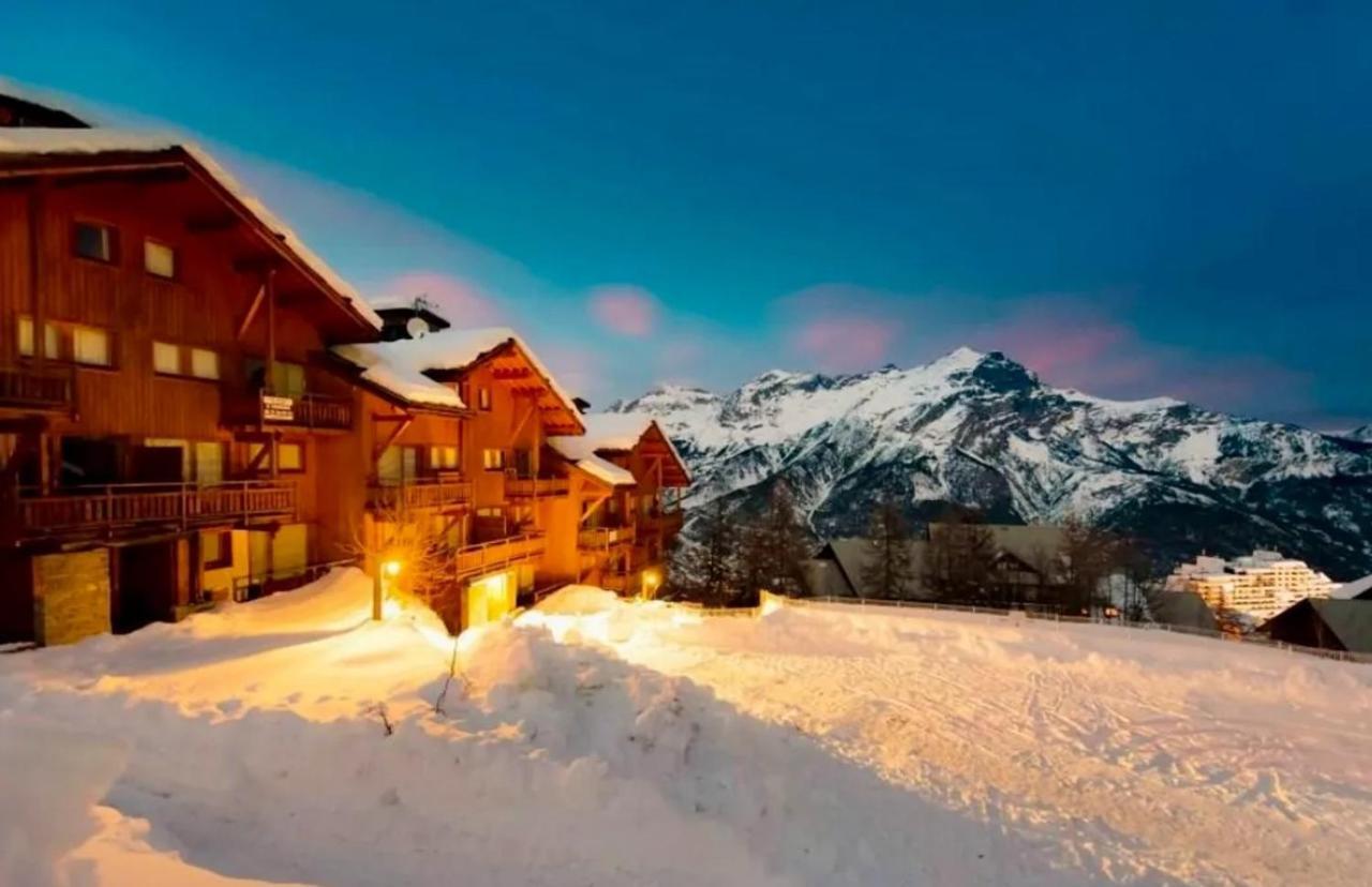 Les Petits Eterlous: Cozy Alpine Apartment with Private Parking Puy-Saint-Vincent Exterior photo